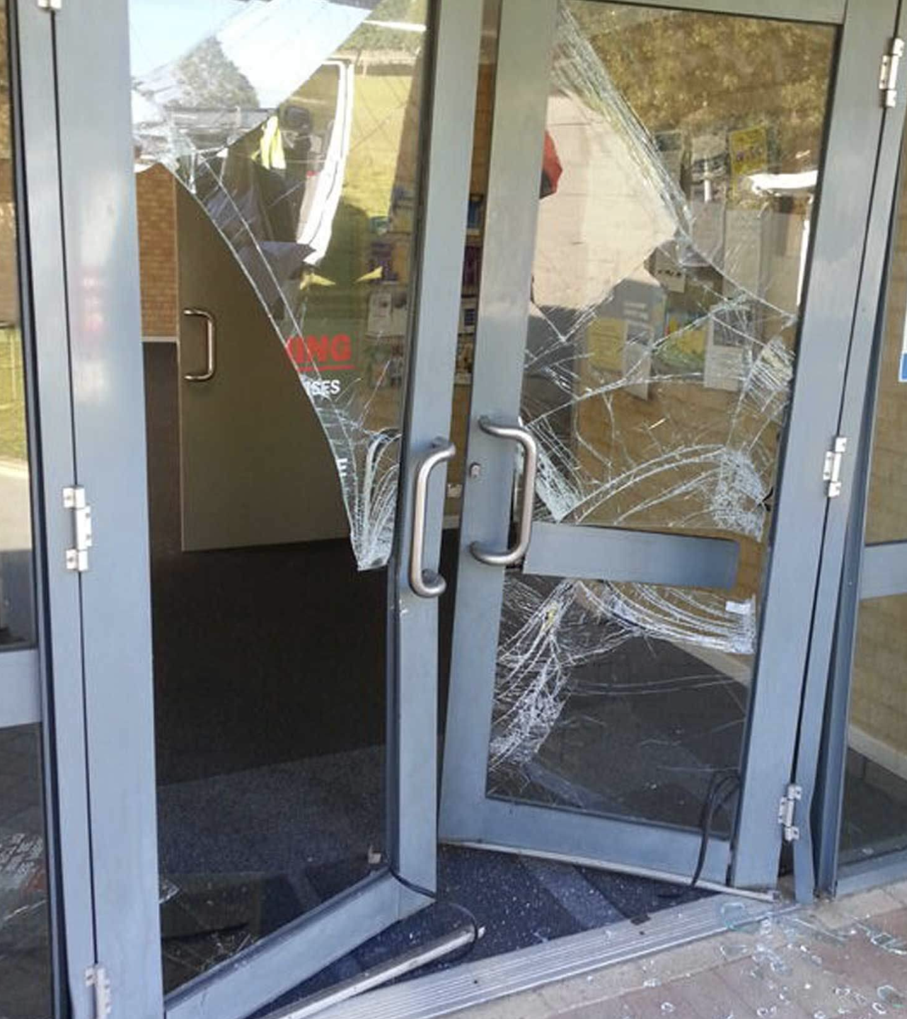 Commercial Door Glass Repair and Replacement Services in the Greater Toronto Area (GTA) 