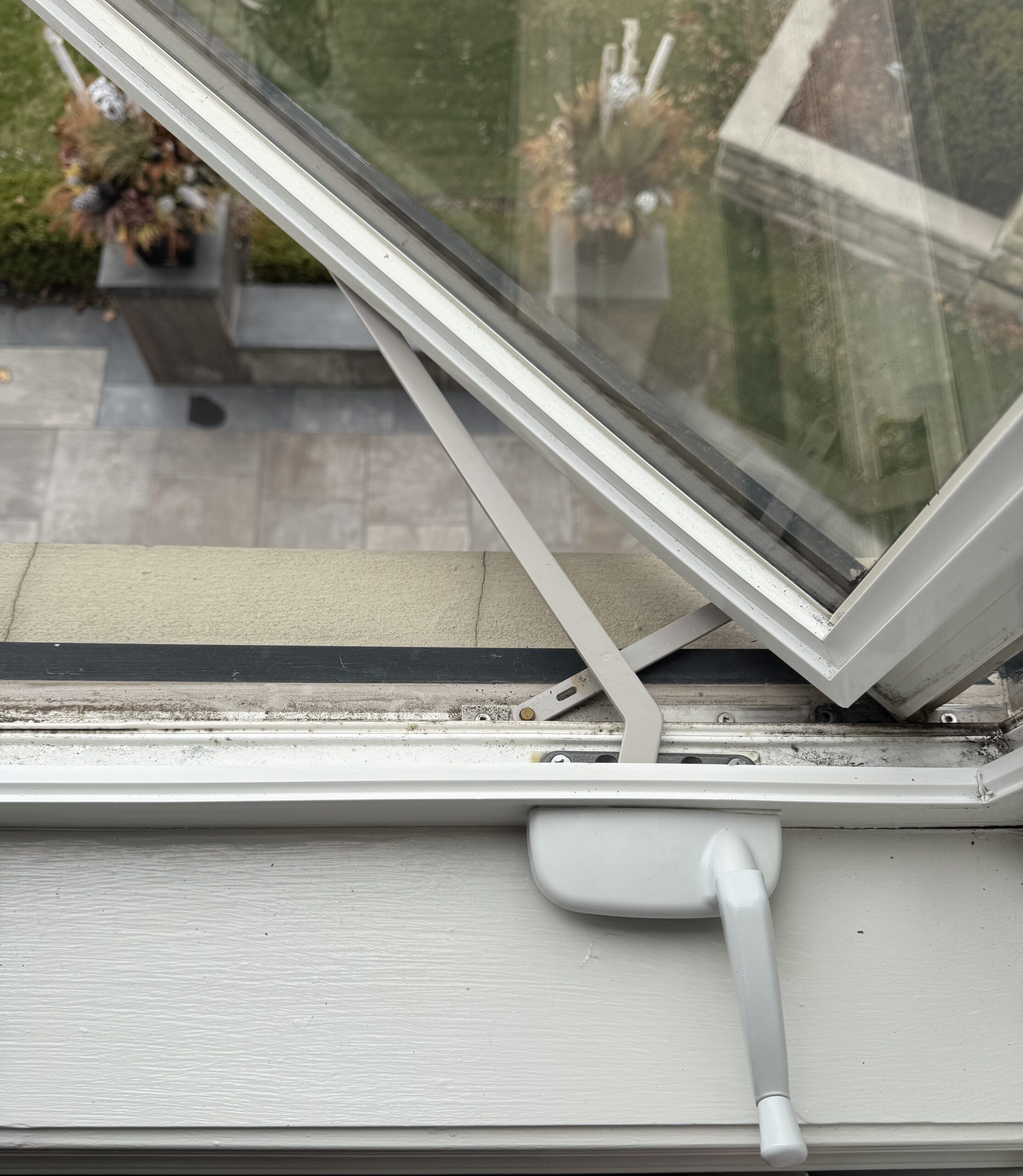 window crank operator and handle