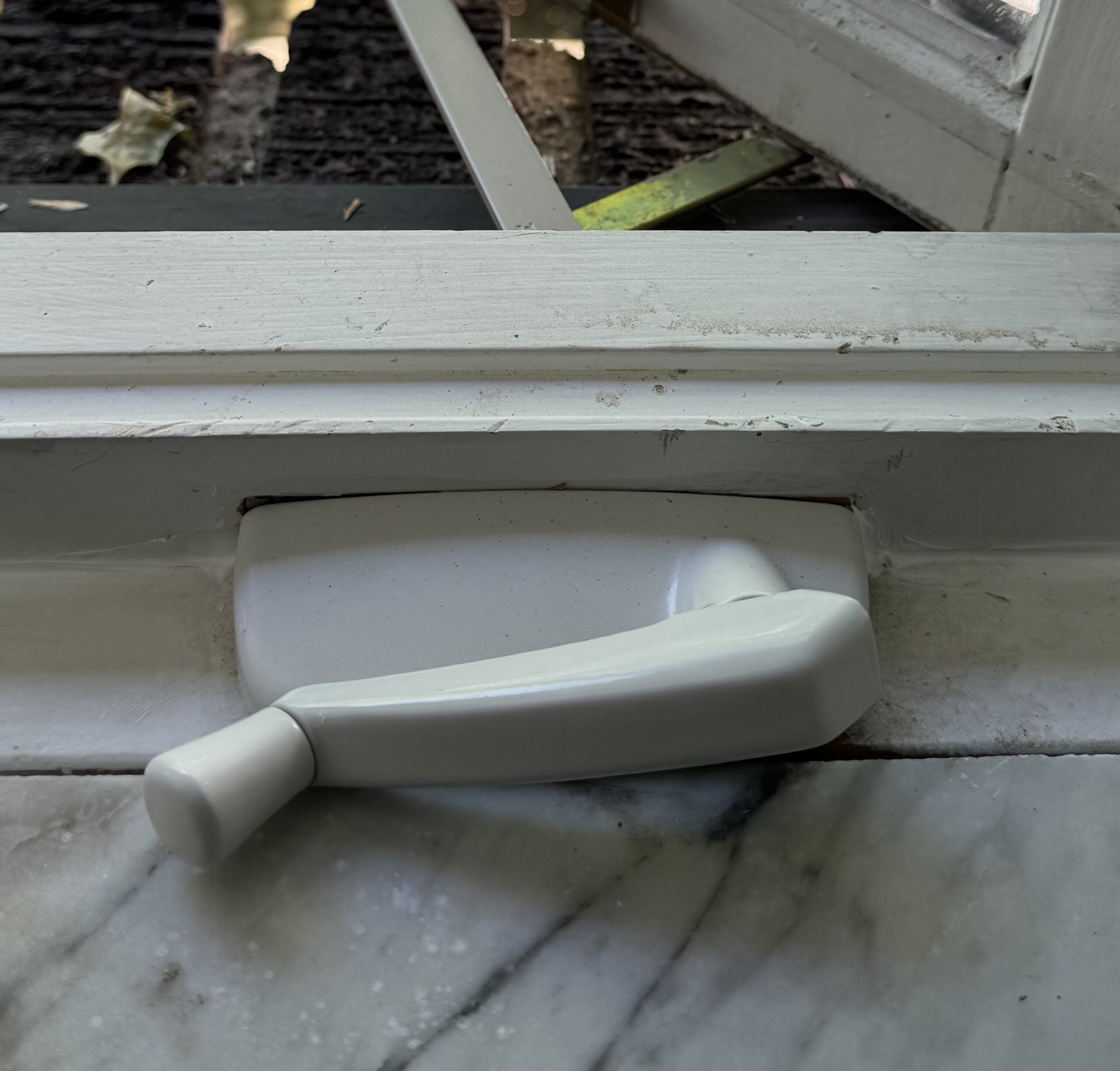 Are window handles a universal size in Toronto and the GTA?
